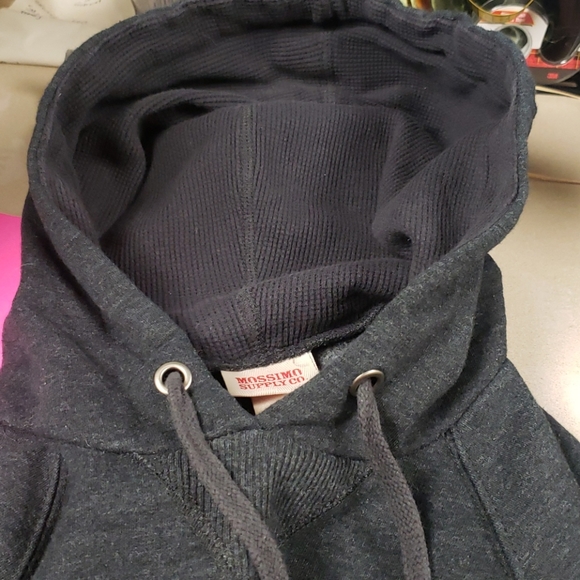 Long, slim fit hoodie. - Picture 8 of 10